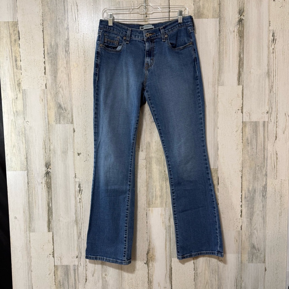 Levi's 515 Bootcut Women's Mid-Rise Bootcut Leg Jeans